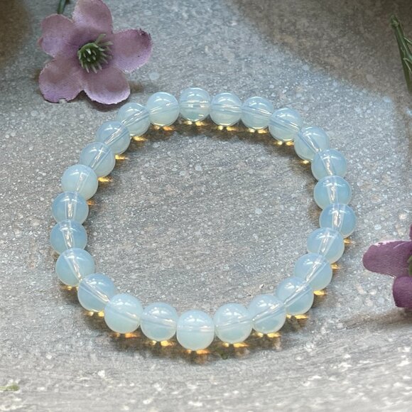Luminous Moonstone Bracelet - Picture 5 of 13